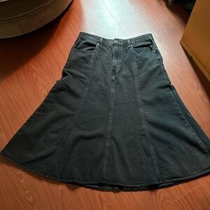 Levis‎ black Denim flared skirt size 33